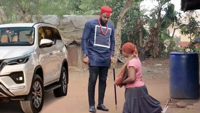 La pauvre orpheline n’a pas pu retenir ses larmes lorsque le riche lui a demandé sa main en mariage